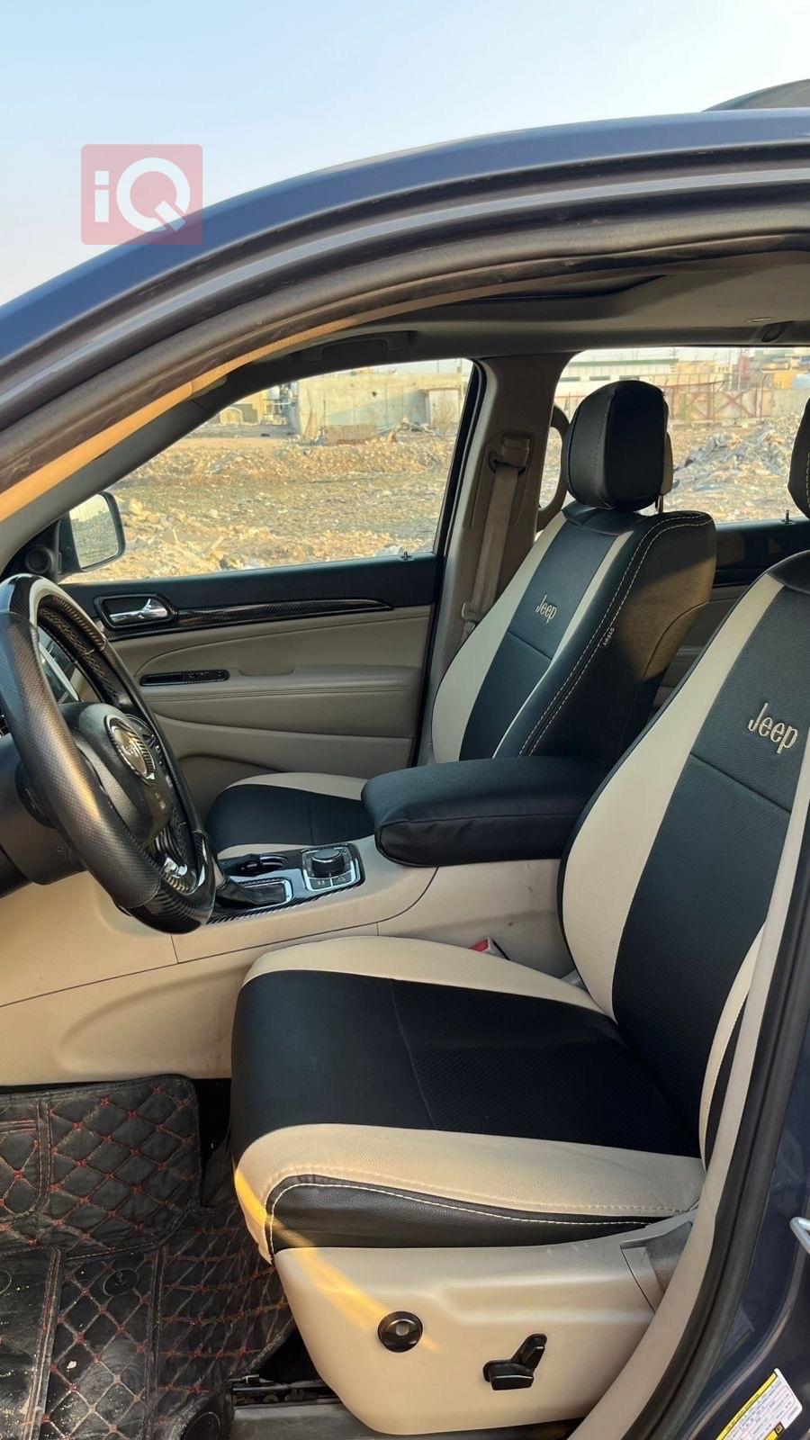 جيب جراند شيروكي